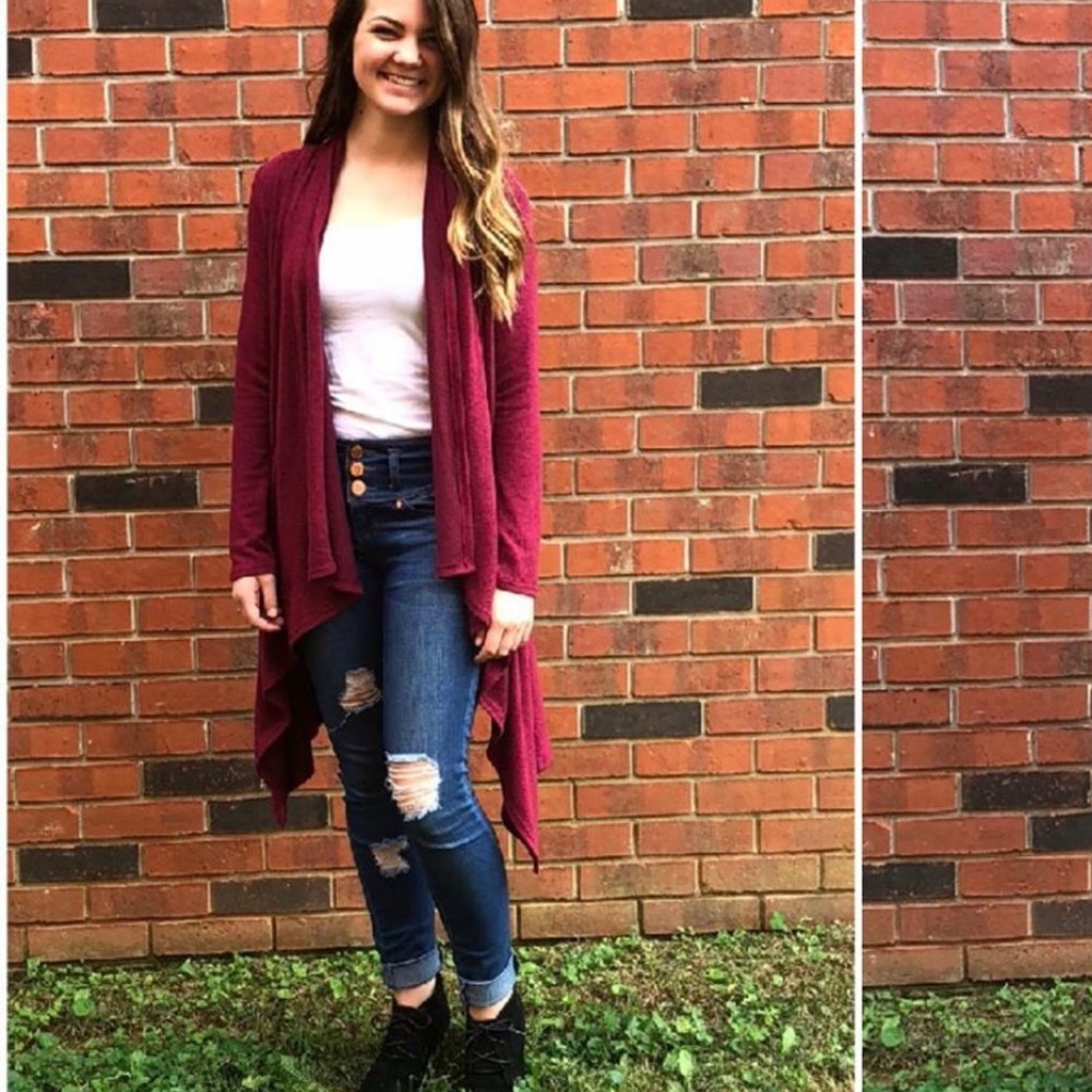 Versatile Cardigan & Top - Picture 2 of 6